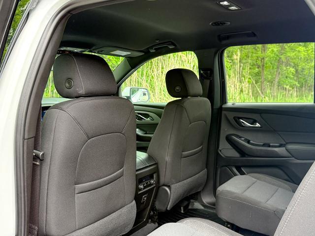 2023 Chevrolet Traverse AWD LT Cloth