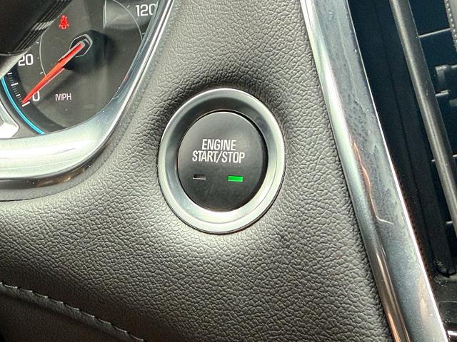 2023 Chevrolet Traverse AWD LT Cloth