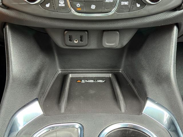 2023 Chevrolet Traverse AWD LT Cloth