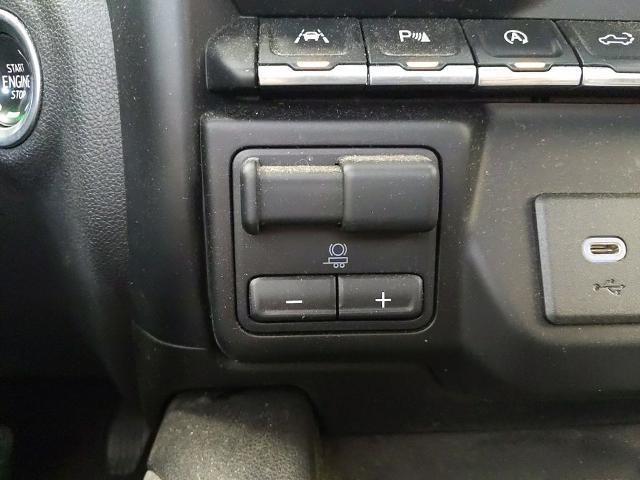 2021 Chevrolet Silverado 1500 4WD Crew Cab Short Bed LTZ
