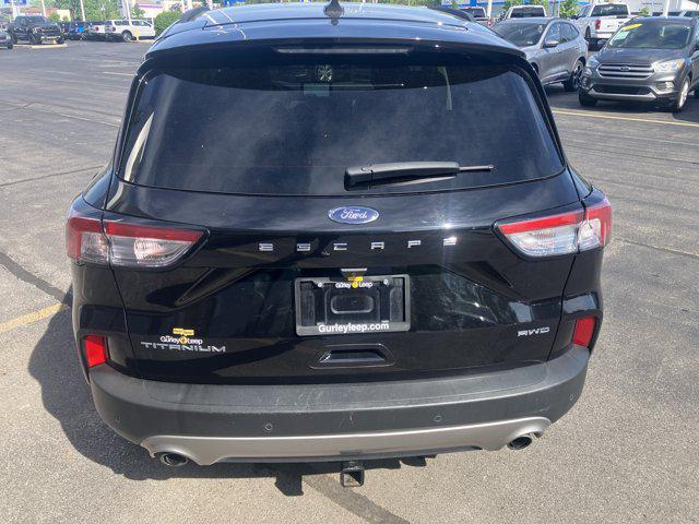 2022 Ford Escape Titanium
