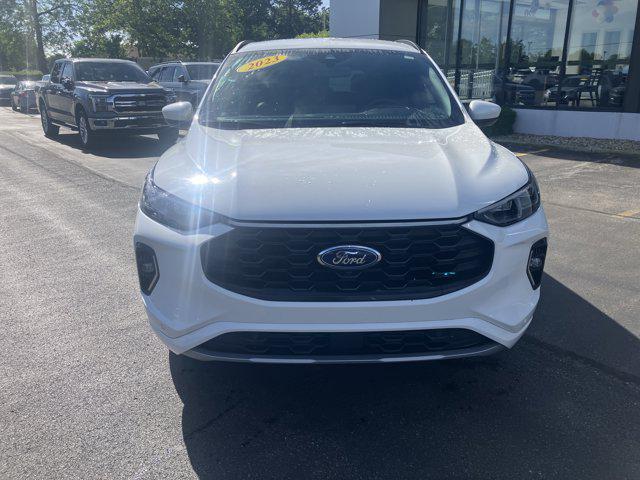 2023 Ford Escape ST-Line Elite