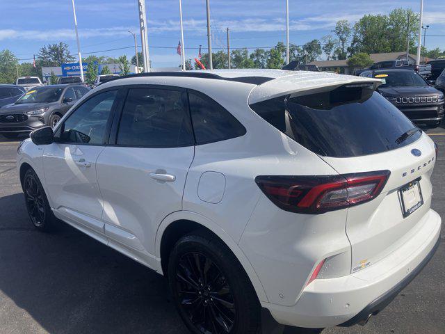 2023 Ford Escape ST-Line Elite