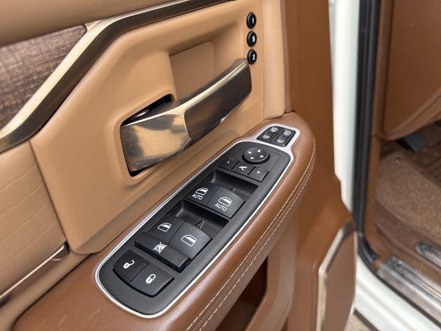 2023 Ram 3500 Limited Longhorn Crew Cab 4x4 8' Box