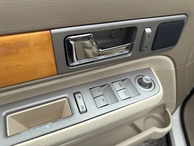 2007 Lincoln MKX Base