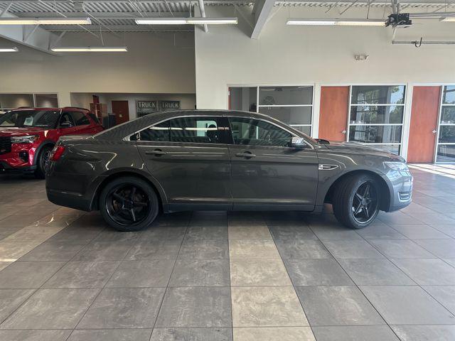 2016 Ford Taurus Limited