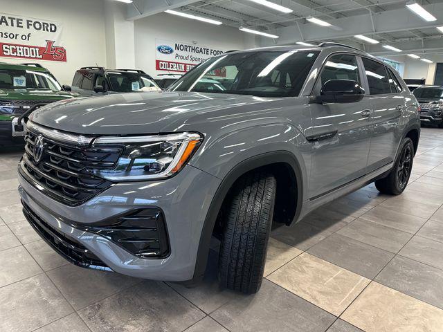 2025 Volkswagen Atlas Cross Sport 2.0T SEL R-Line Black