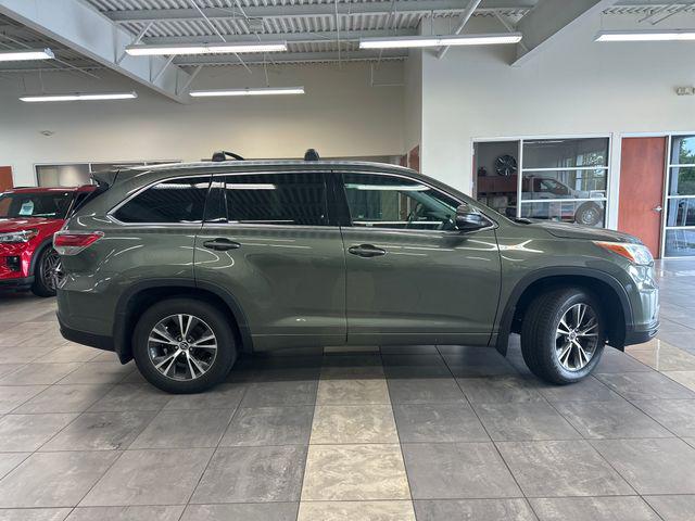 2016 Toyota Highlander XLE V6