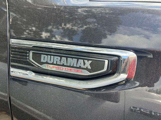 2023 GMC Sierra 1500 2WD Crew Cab Short Box SLT