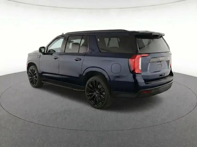 2023 GMC Yukon XL 4WD SLE