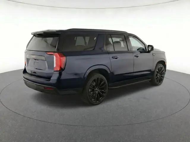 2023 GMC Yukon XL 4WD SLE
