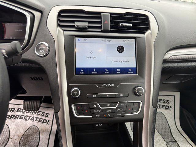 2020 Ford Fusion SE