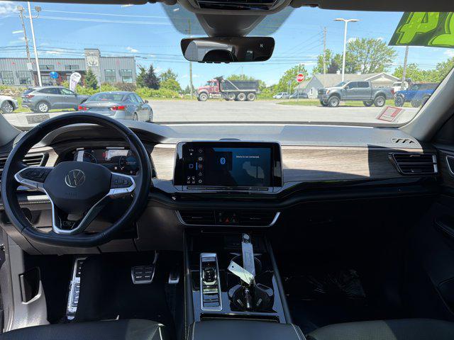 2024 Volkswagen Atlas 2.0T SEL Premium R-Line