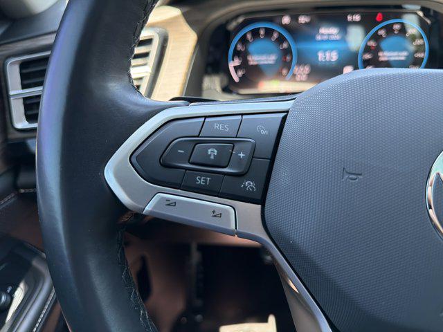 2024 Volkswagen Atlas 2.0T SEL Premium R-Line