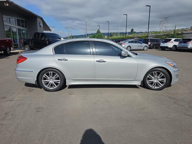 2012 Hyundai Genesis 3.8