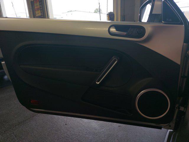 2013 Volkswagen Beetle 2.0L TDI