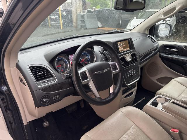 2013 Chrysler Town & Country Touring-L