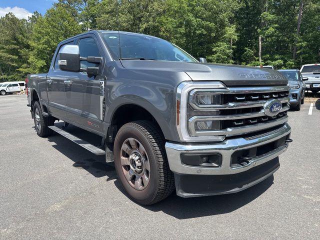 2025 Ford F-350 LARIAT