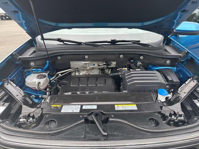 2024 Volkswagen Atlas Cross Sport 2.0T SEL R-Line