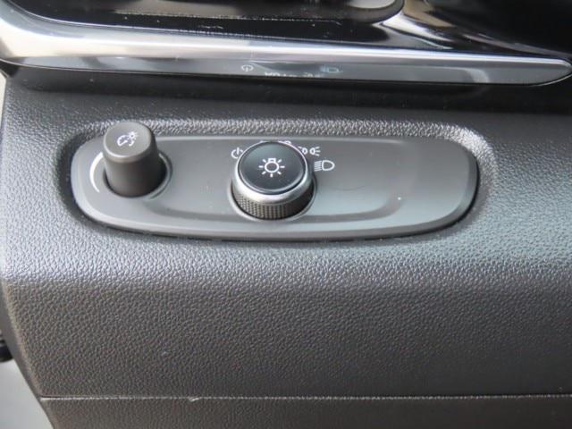 2025 Buick NV Sport Touring FWD