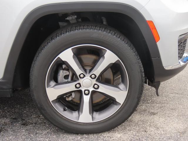 2023 Jeep Grand Cherokee L Limited 4x2