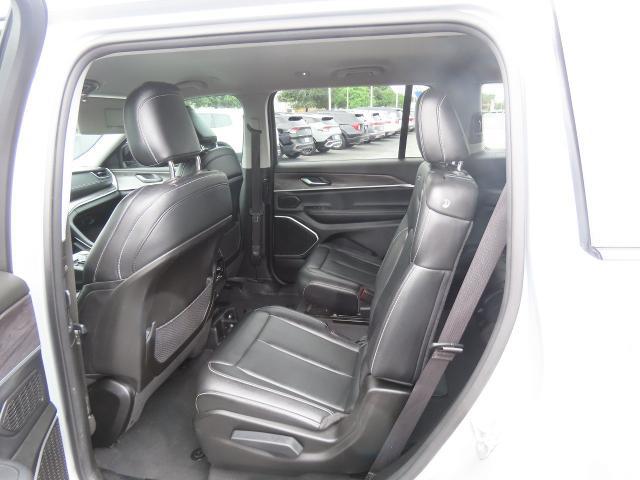 2023 Jeep Grand Cherokee L Limited 4x2