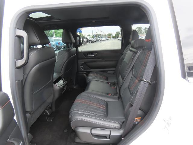 2025 Nissan Armada PRO-4X 4WD