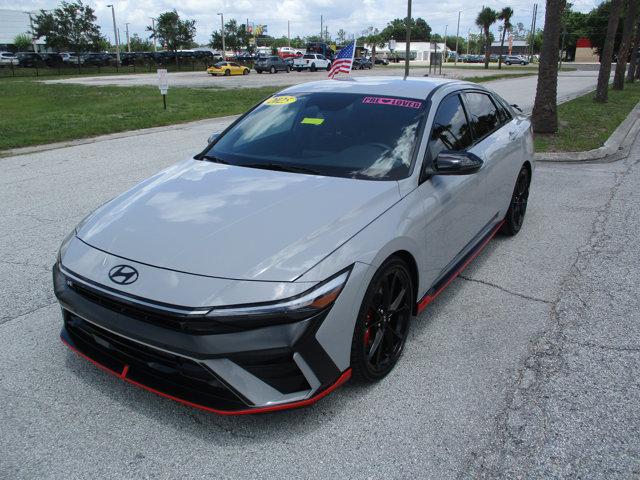 2025 Hyundai Elantra Base