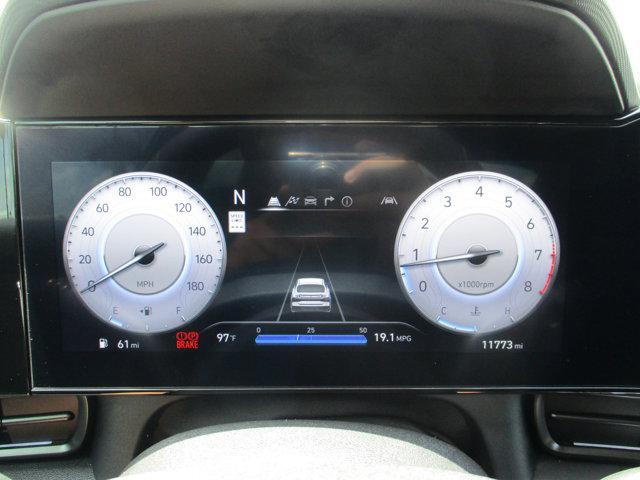 2025 Hyundai Elantra Base