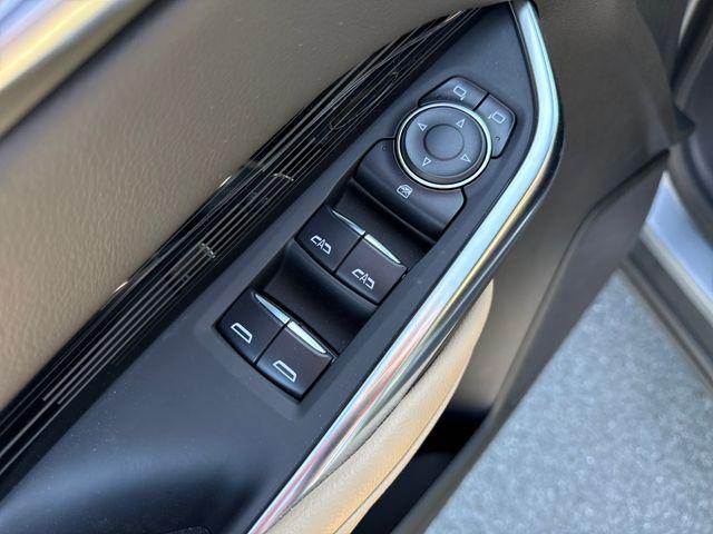 2024 Cadillac XT4 FWD Luxury