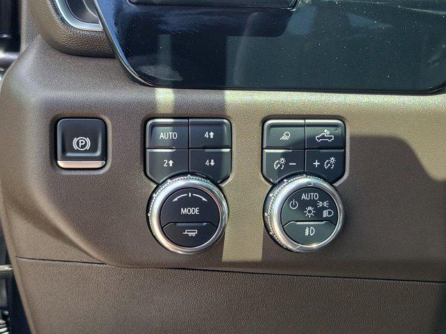 2025 GMC Sierra 1500 4WD Crew Cab Short Box SLT