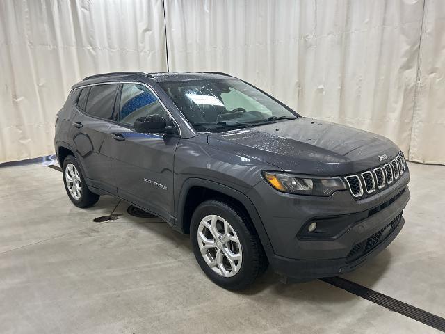 2024 Jeep Compass Latitude 4x4 for sale in Saukville, WI