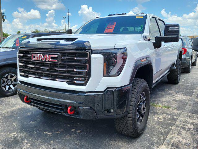 2025 GMC Sierra 2500HD 4WD Crew Cab Standard Bed AT4X