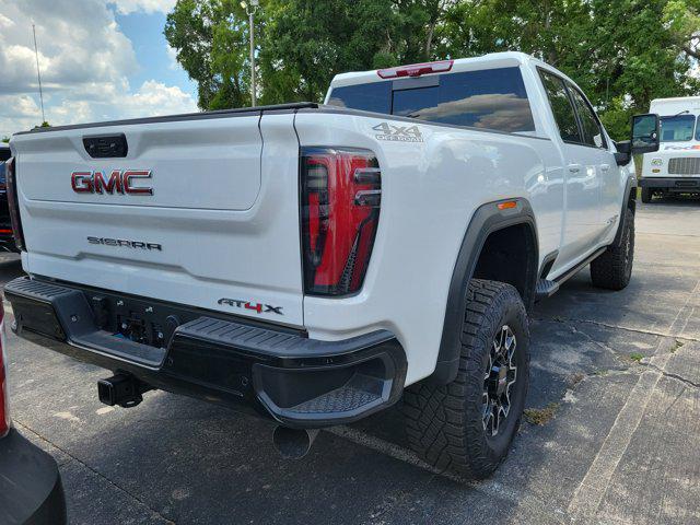 2025 GMC Sierra 2500HD 4WD Crew Cab Standard Bed AT4X