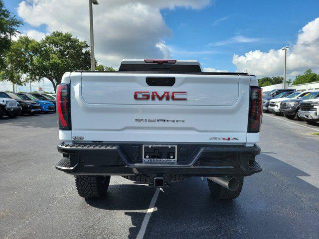 2025 GMC Sierra 2500HD 4WD Crew Cab Standard Bed AT4X