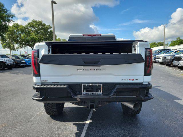 2025 GMC Sierra 2500HD 4WD Crew Cab Standard Bed AT4X