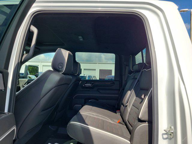 2025 GMC Sierra 2500HD 4WD Crew Cab Standard Bed AT4X