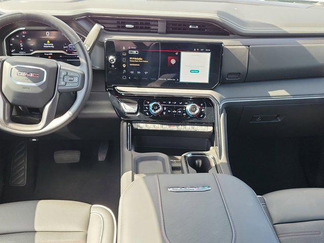 2025 GMC Sierra 2500HD 4WD Crew Cab Standard Bed AT4X