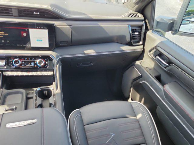2025 GMC Sierra 2500HD 4WD Crew Cab Standard Bed AT4X