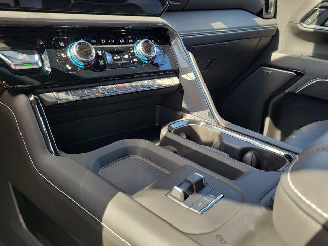 2025 GMC Sierra 2500HD 4WD Crew Cab Standard Bed AT4X
