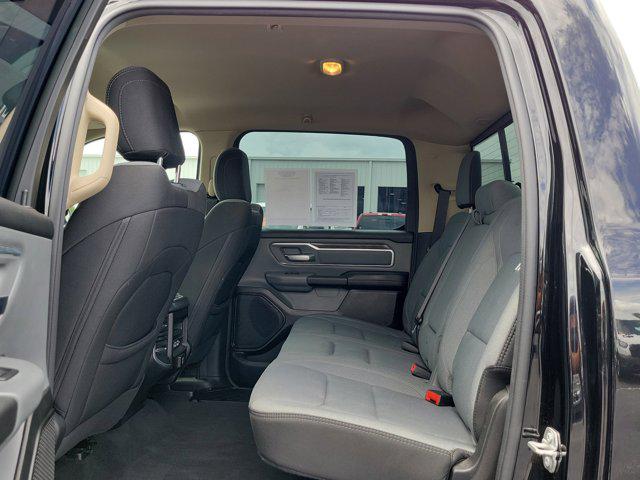 2020 Ram 1500 Big Horn Crew Cab 4x4 5'7" Box
