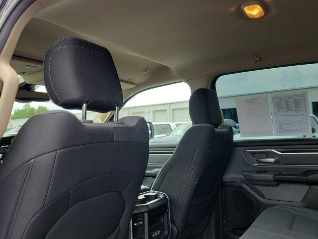 2020 Ram 1500 Big Horn Crew Cab 4x4 5'7" Box