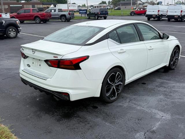 2023 Nissan Altima SR FWD