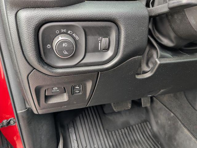 2022 Ram 1500 Big Horn Crew Cab 4x4 5'7" Box