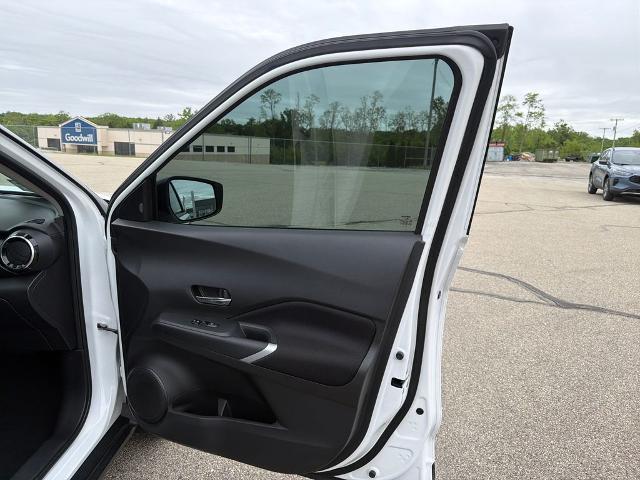 2021 Nissan Kicks SV Xtronic CVT