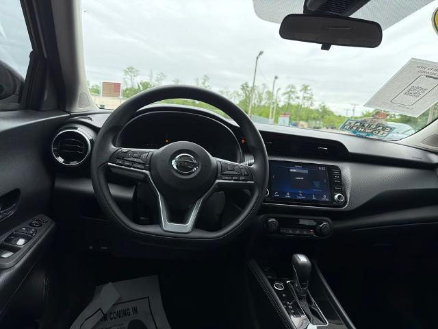 2021 Nissan Kicks SV Xtronic CVT