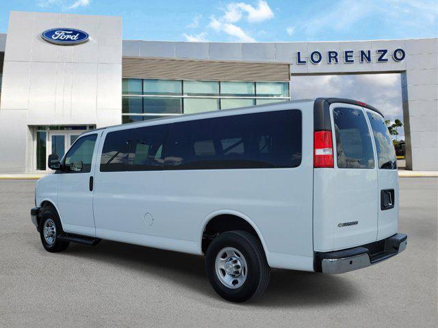 2023 Chevrolet Express Passenger RWD 3500 Extended Wheelbase LT