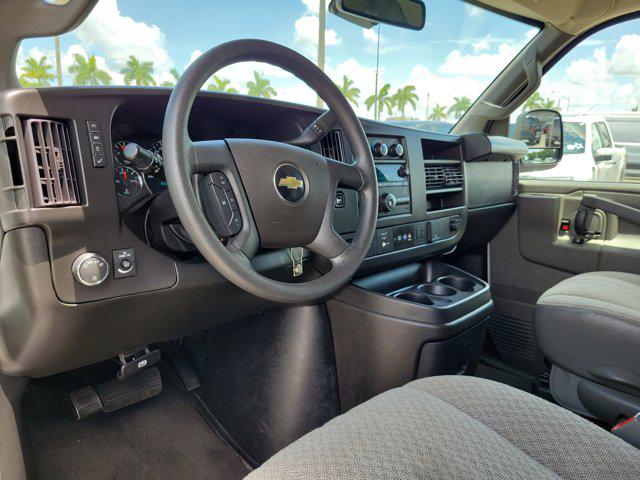 2023 Chevrolet Express Passenger RWD 3500 Extended Wheelbase LT