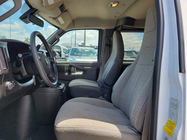 2023 Chevrolet Express Passenger RWD 3500 Extended Wheelbase LT