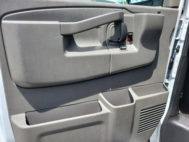 2023 Chevrolet Express Passenger RWD 3500 Extended Wheelbase LT